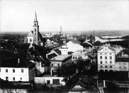 Pohled ze koln ve smrem k cukrovaru - kolem roku 1900